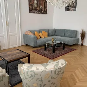 Opera Apartamento